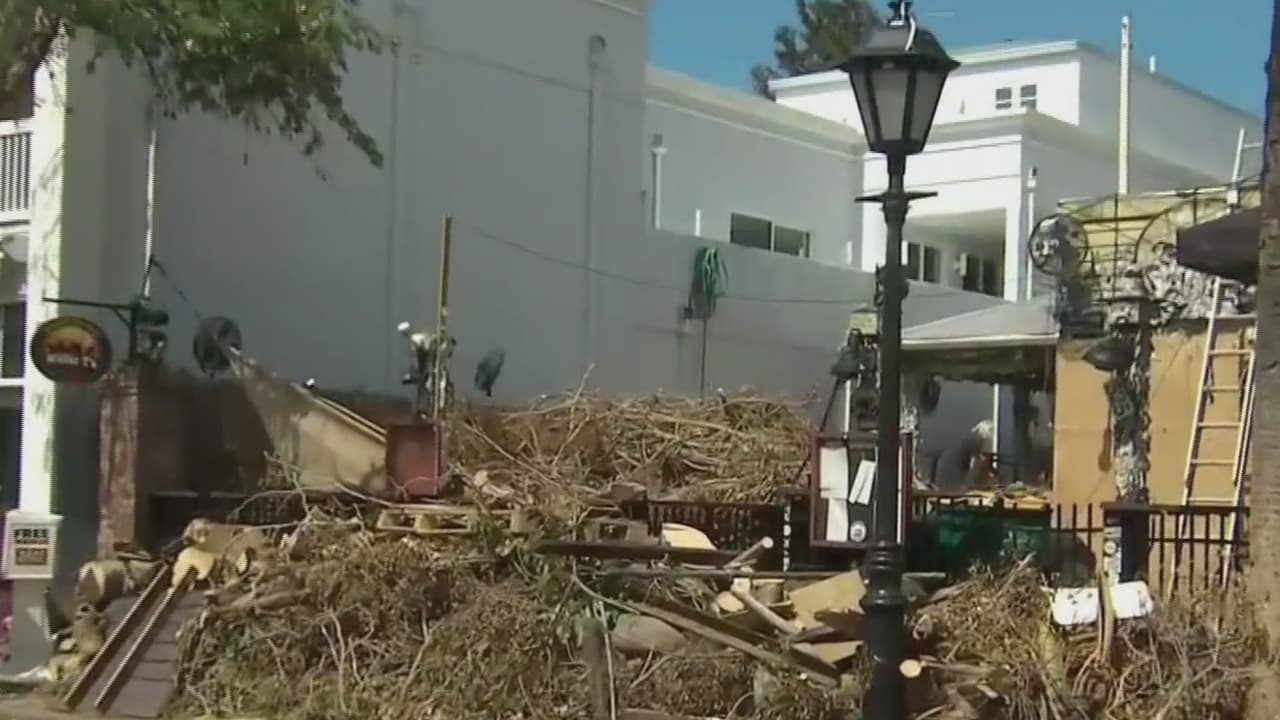 "Los Cayos no son lo que ustedes dejaron al evacuar": el alcalde de Monroe a los residentes que regresan a sus casas