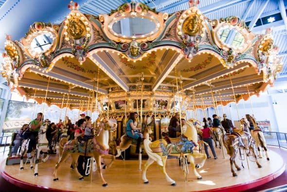 MUSEO DE LOS NI'OS DE MINNESOTA - Este gran museo cuenta con una impresionante mezcla de exposiciones, como un hormiguero gigante donde los niños pueden entrar. También tiene Habitot, que anima a los niños a correr o arrastrarse a través de representaciones de cuatro de los hábitats naturales.