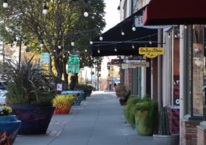 4. También en la zona norte del estado, el 
<b>Condado Tehama</b> tiene un ingreso promedio de 
<b>$48,895</b> anuales, lo que lo ubica como el cuarto condado con el sueldo medio más bajo de todo California.