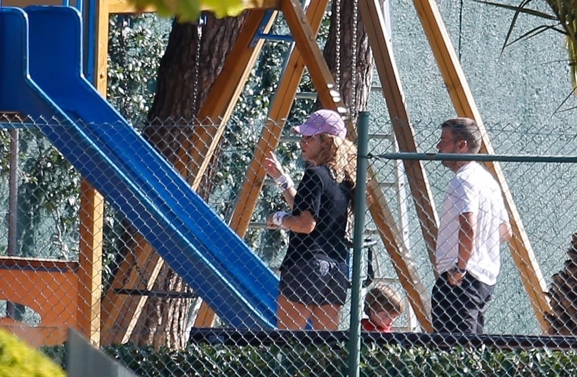 De acuerdo con información de la revista Hola! esta nueva casa, según afirmaron allegados a la pareja, podría convertirse en el domicilio en España de los padres de Shakira.