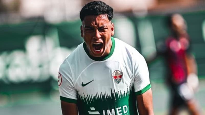 Jesús Hernández hace gol en triunfo del Elche ante Levante en España