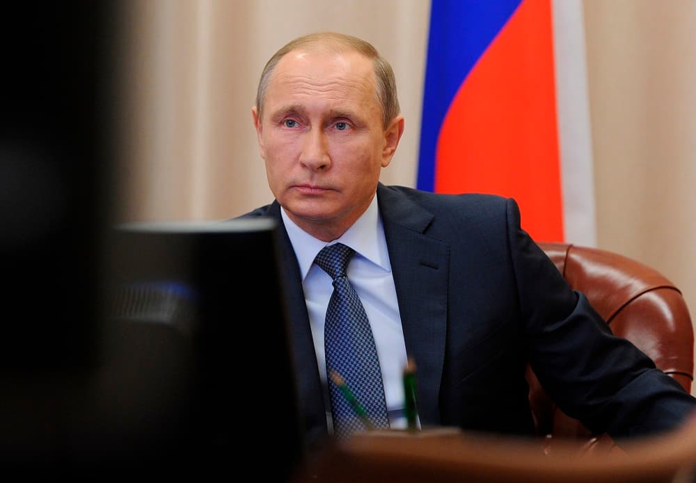 Rusia insiste en que Turquía compra petróleo a ISIS