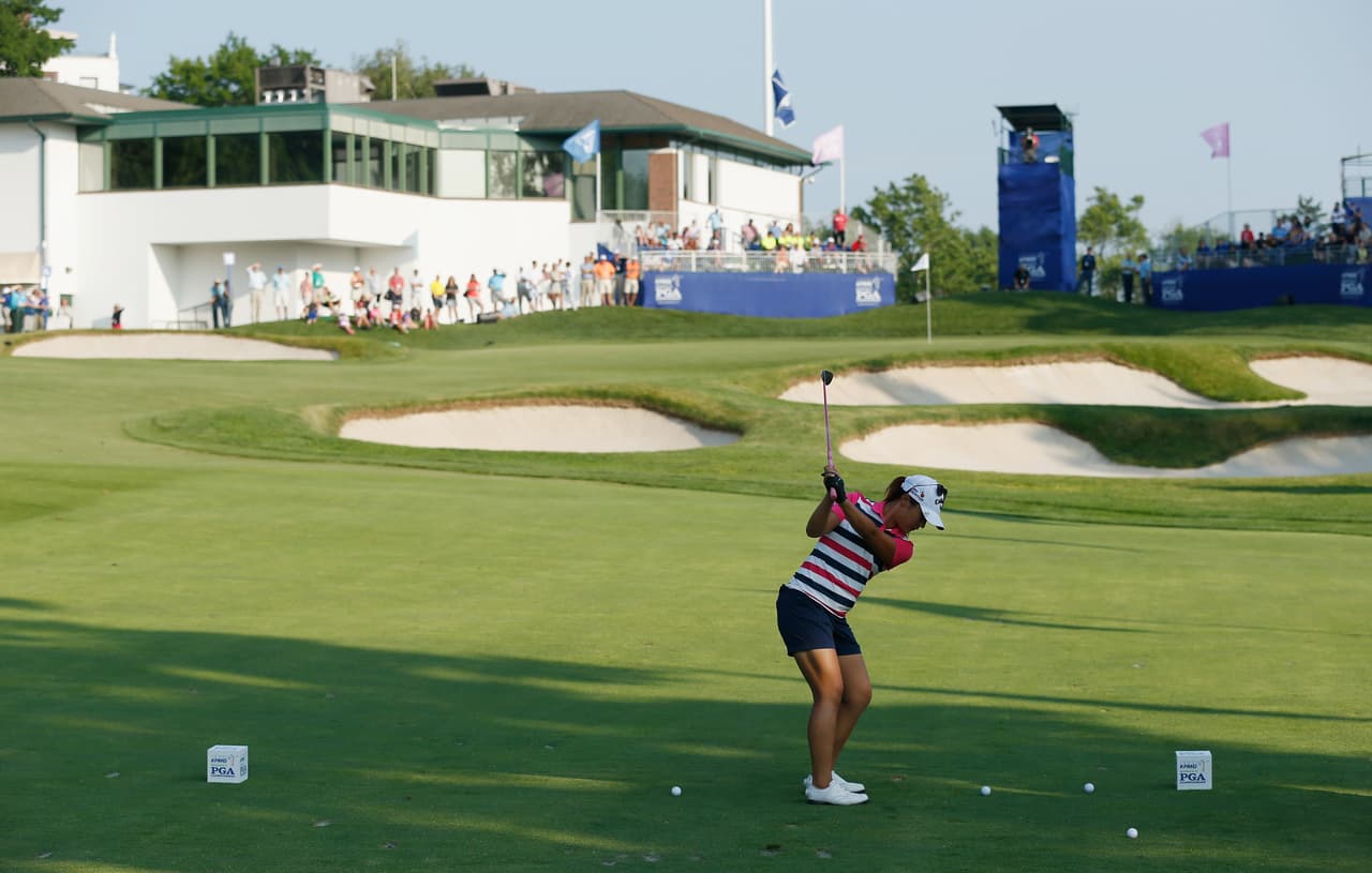 La contratación en el club de golf de Westchester aumenta durante los torneos de verano y la época navideña.