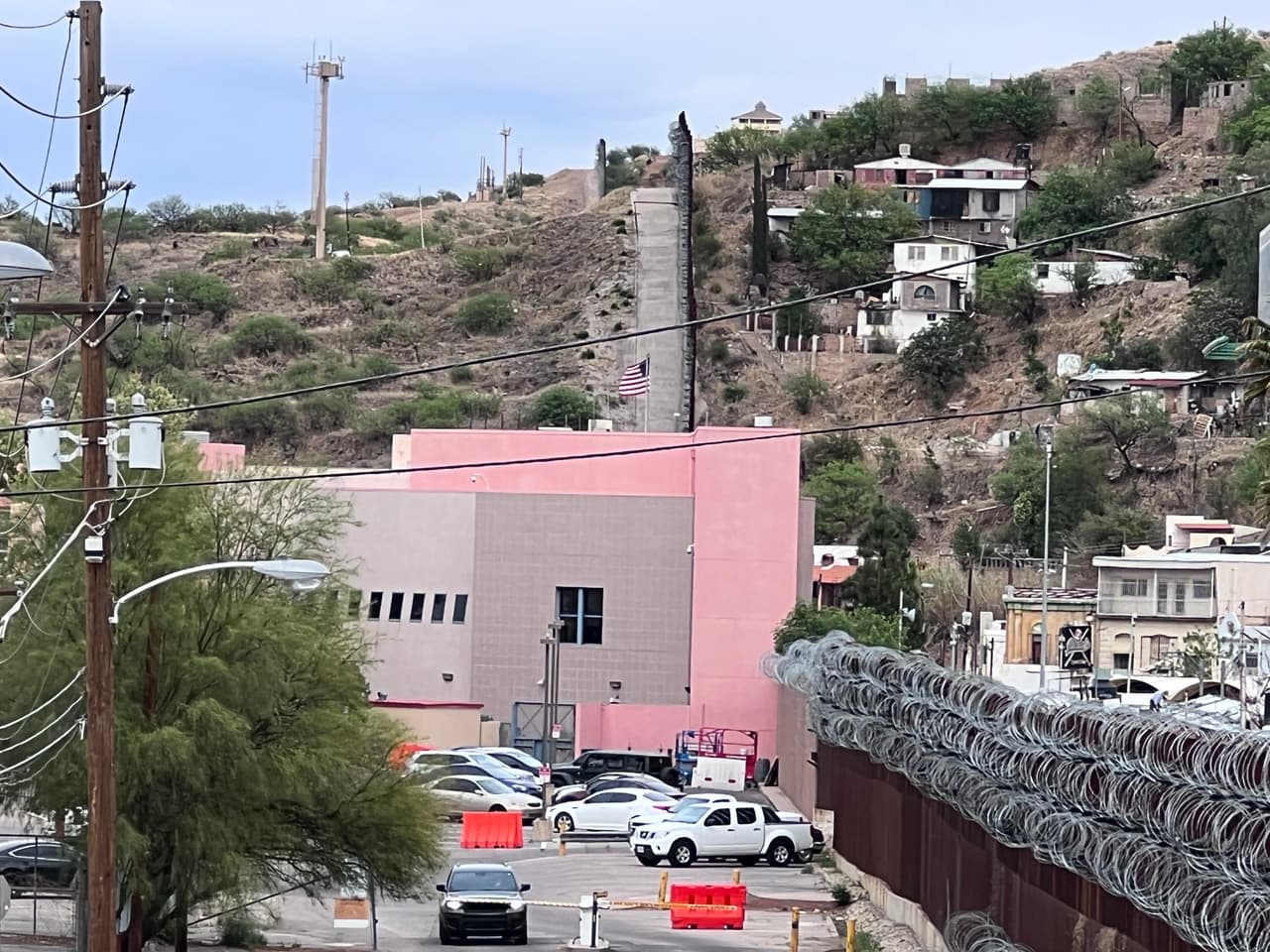La edificiación que se observa es el Puerto Fronterio DeConcinni en Nogales, Arizona. El martes 19 de abril del 2022.