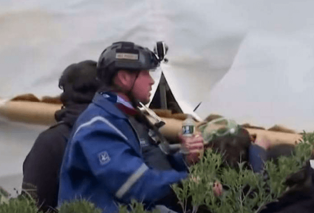 Amenazó a sus hijos si lo denunciaban a las autoridades, pero fue arrestado por participar en la invasión al Capitolio