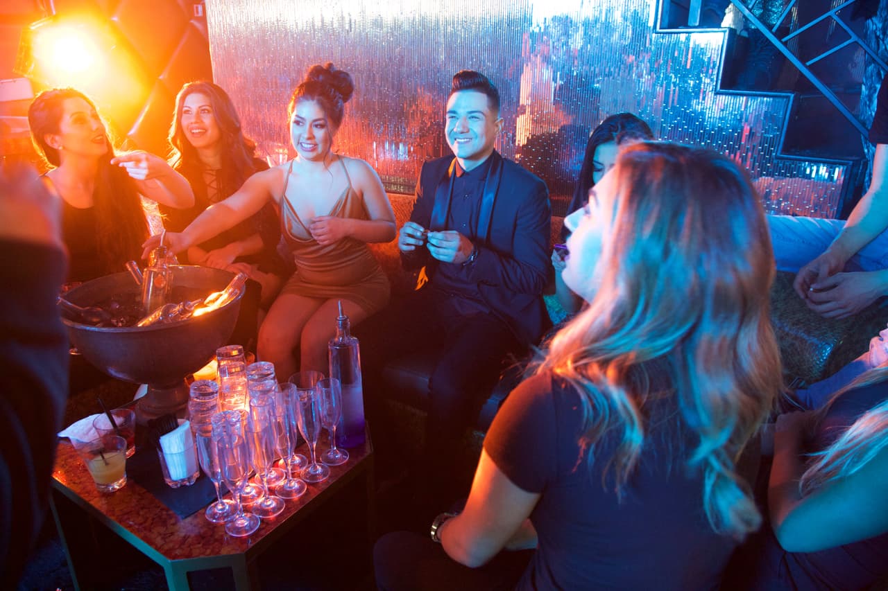 Luis Coronel compartió con modelos y fanáticas una tarde llena de risas en Hollywood.