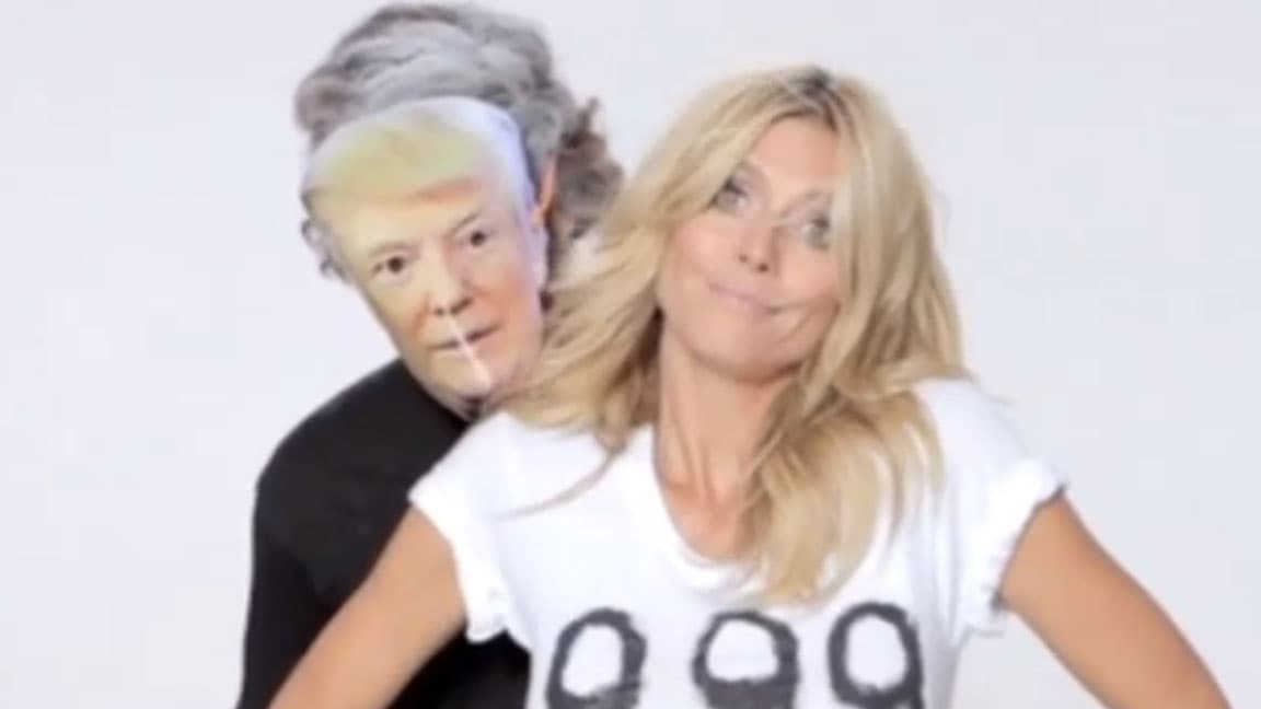 Pero con una carita graciosa se encoge de hombros. Al parecer a la alemana poco le importa la opinión del magnate.