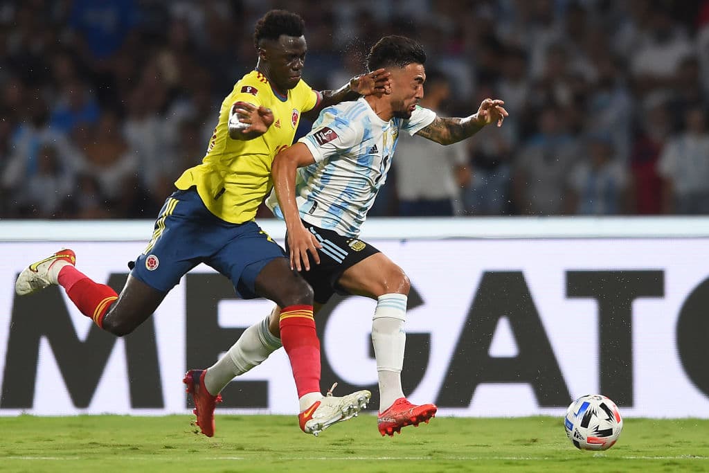 El solitario gol de Lautaro Martínez le da la victoria a Albiceleste 1-0 sobre Colombia.