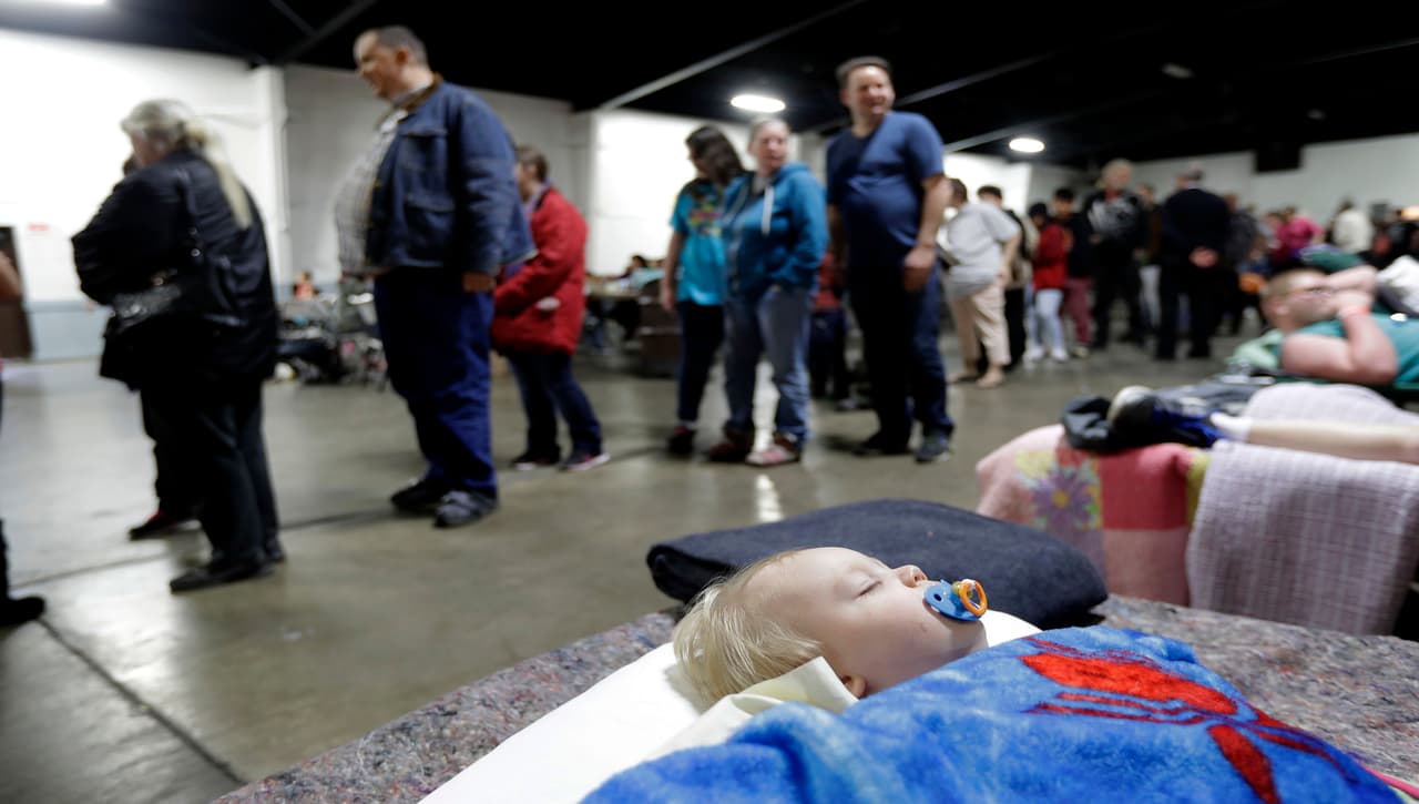 Más de 180,000 evacuados por emergencia en represa de Oroville pueden regresar a sus casas