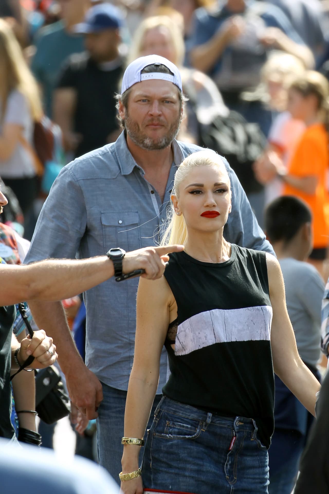 Los famosos cantantes se la pasaron increíble en el parque.