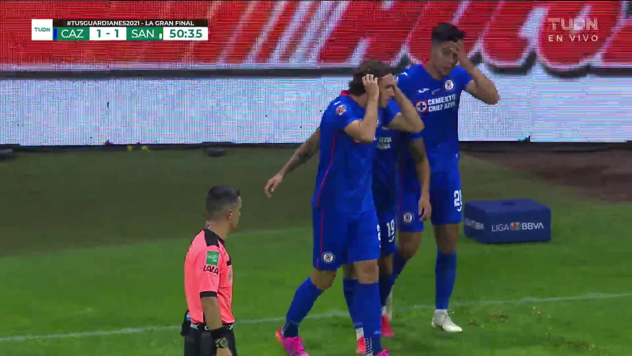 ¡GOOOL! Jonathan Javier Rodríguez Portillo anota para Cruz Azul.