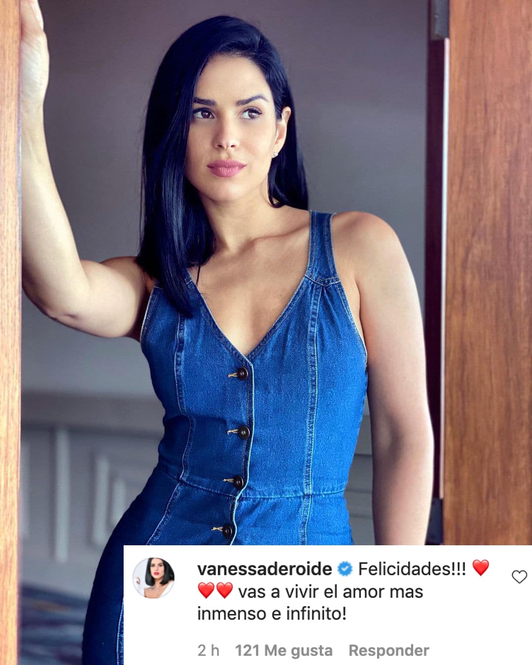 La triunfadora de NBL 2012, Vanessa De Roide, comentó la publicación de Francisca: "¡Felicidades! ¡Vas a vivir el amor más inmenso e infinito!".