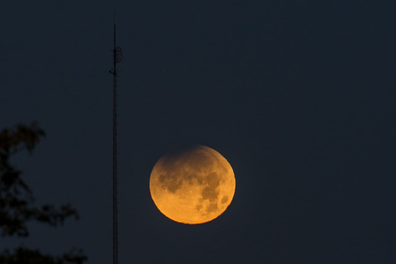 El fenómeno en la costa este se comenzó a ver a las 6:40 de la mañana.