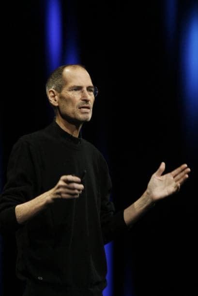 Isaacson dijo que Jobs, pese a tener una fortuna de miles de millones de dólares, vivía en una modesta casa en Palo Alto y estaba convencido a no dejar que el dinero le cambiara.