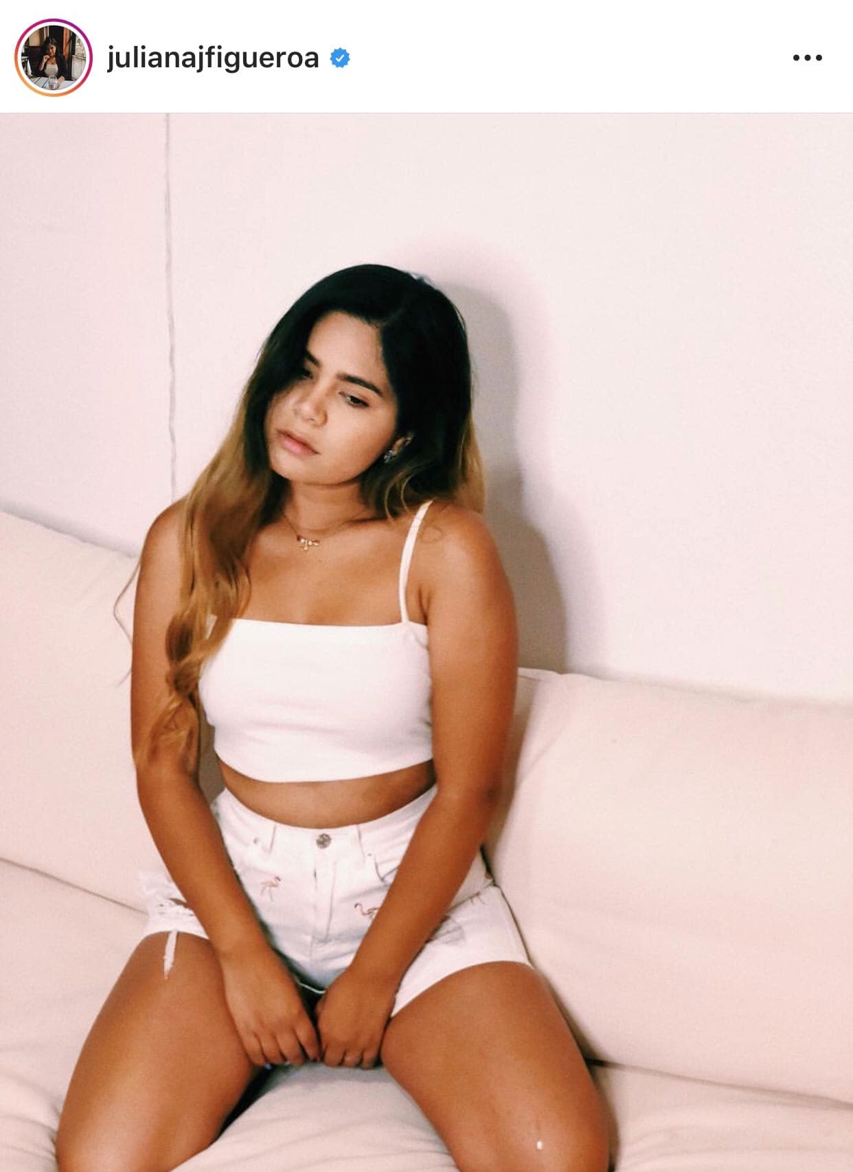 "Cuando mi papá falleció, hace cuatro años, a mí 
<b>me tocó estar en un avión</b>, yo, de hecho, mi papá me habló a las 8 de la mañana, él no podía hablar, me dijo su asistente: 'Juliana tu papá te quiere aquí inmediatamente, vente para acá'", dijo en la entrevista.