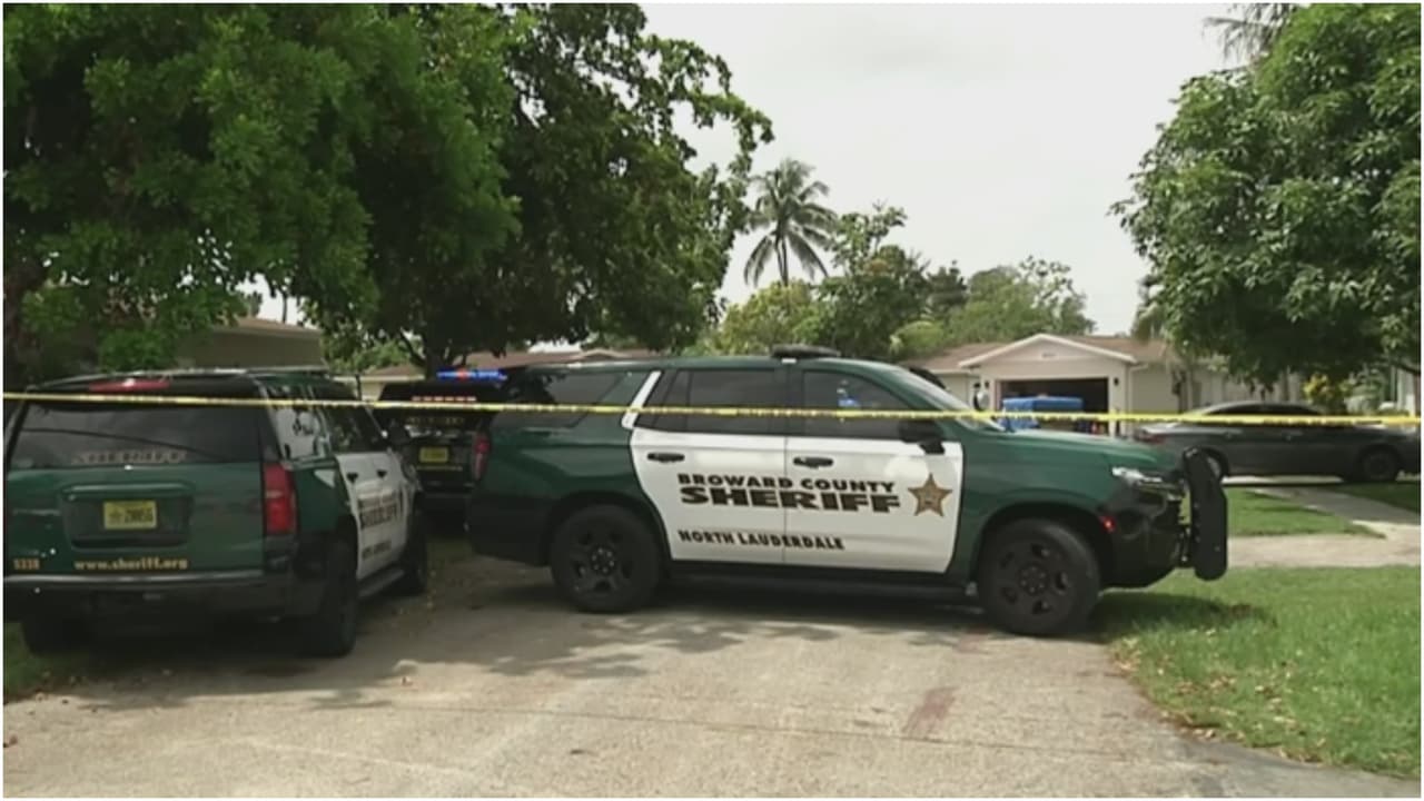 En condición crítica un niño de 2 años hallado en la piscina de una casa en North Lauderdale 
