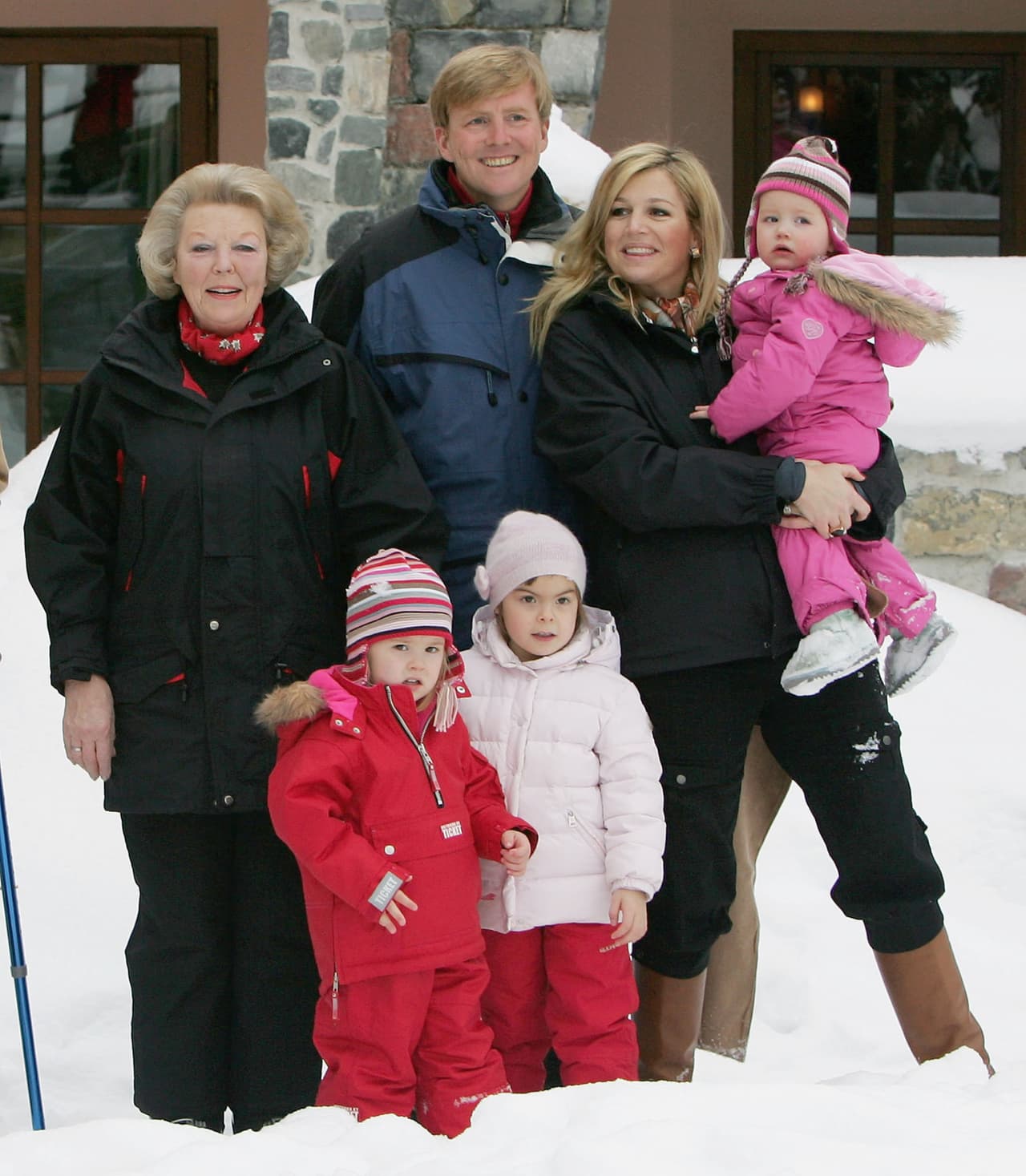 Beatriz y Máxima se llevan tan bien, que han formado una familia muy sólida y no es raro que la familia real holandesa compartan vacaciones juntos.