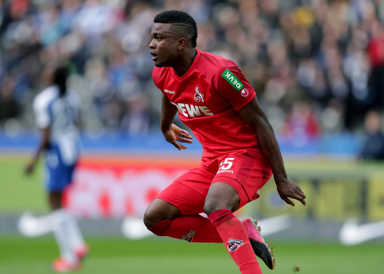 <b>#7 Jhon Córdoba - Colonia. </b>Jhon Cordoba no pudo evitar la derrota del Colonia, pero marcó un gol y llegó a 12 tantos.