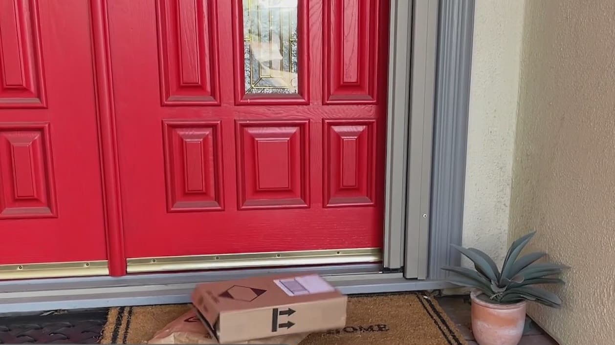 Cuidado con el robo de paquetes en esta temporada navideña: ¿cómo evitar ser víctima de los ladrones?