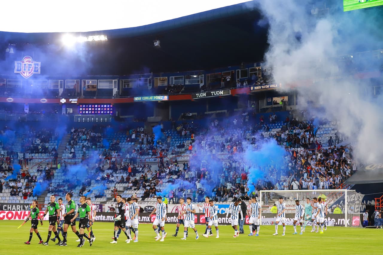 La afición del Hidalgo le dio un caluroso recibimiento a su equipo.