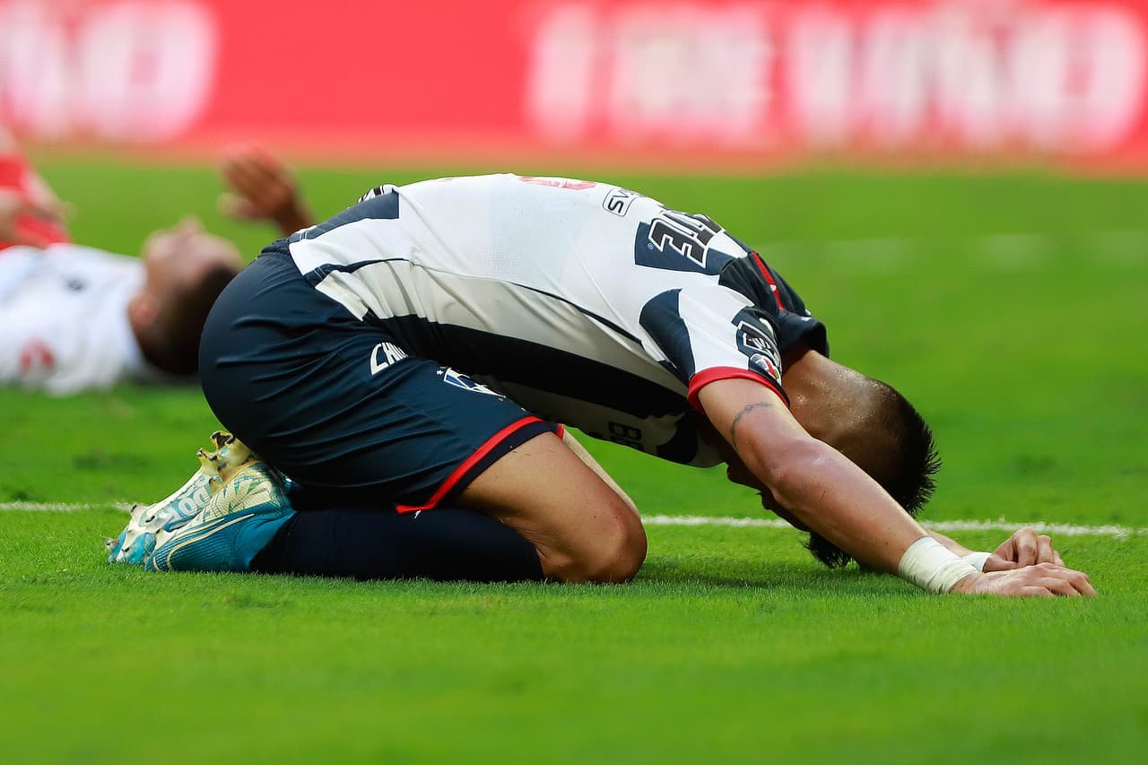 MONTERREY, MEXICO - SEPTEMBER 14: Maximiliano Meza of Monterrey laments during the 9th round match between Monterrey and Necaxa as part of the Torneo Apertura 2019 Liga MX at BBVA Stadium on September 14, 2019 in Monterrey, Mexico. (Photo by Alfredo Lopez/Jam Media/Getty Images)