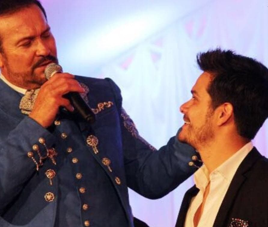 "Queremos algo
<b> que defina mucho su personalidad</b>", explicó, "uno que no sea muy común y que nos encante".
<br>