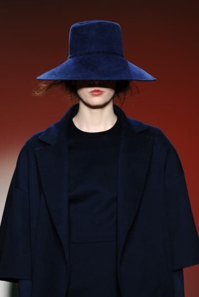 Busca uno que no te apriete, ni te quede demasiado grande.