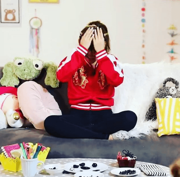 "En Argentina, cuando ya tenía muchos peluches, iba a comedores donde me la pasaba ahí. Comía con los chicos y ahí se los daba. Siempre suelo hacer eso: los peluches también deben de tener amiguitos", reveló Karol Sevilla.