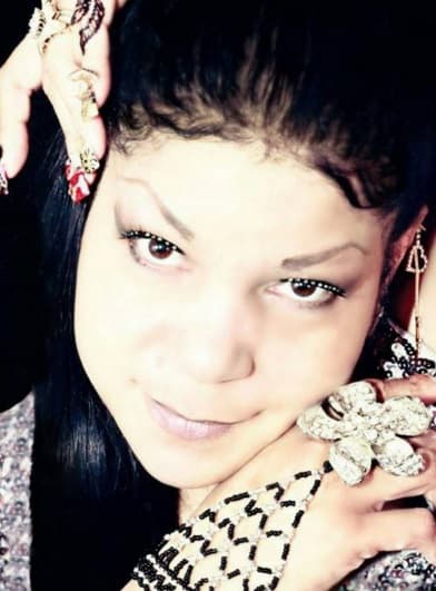 Por ahora, se dice que Tyka Nelson, la única hermana que tuvo Prince, es quien podría heredar la inmensa fortuna que el músico hizo a lo largo de varias décadas.