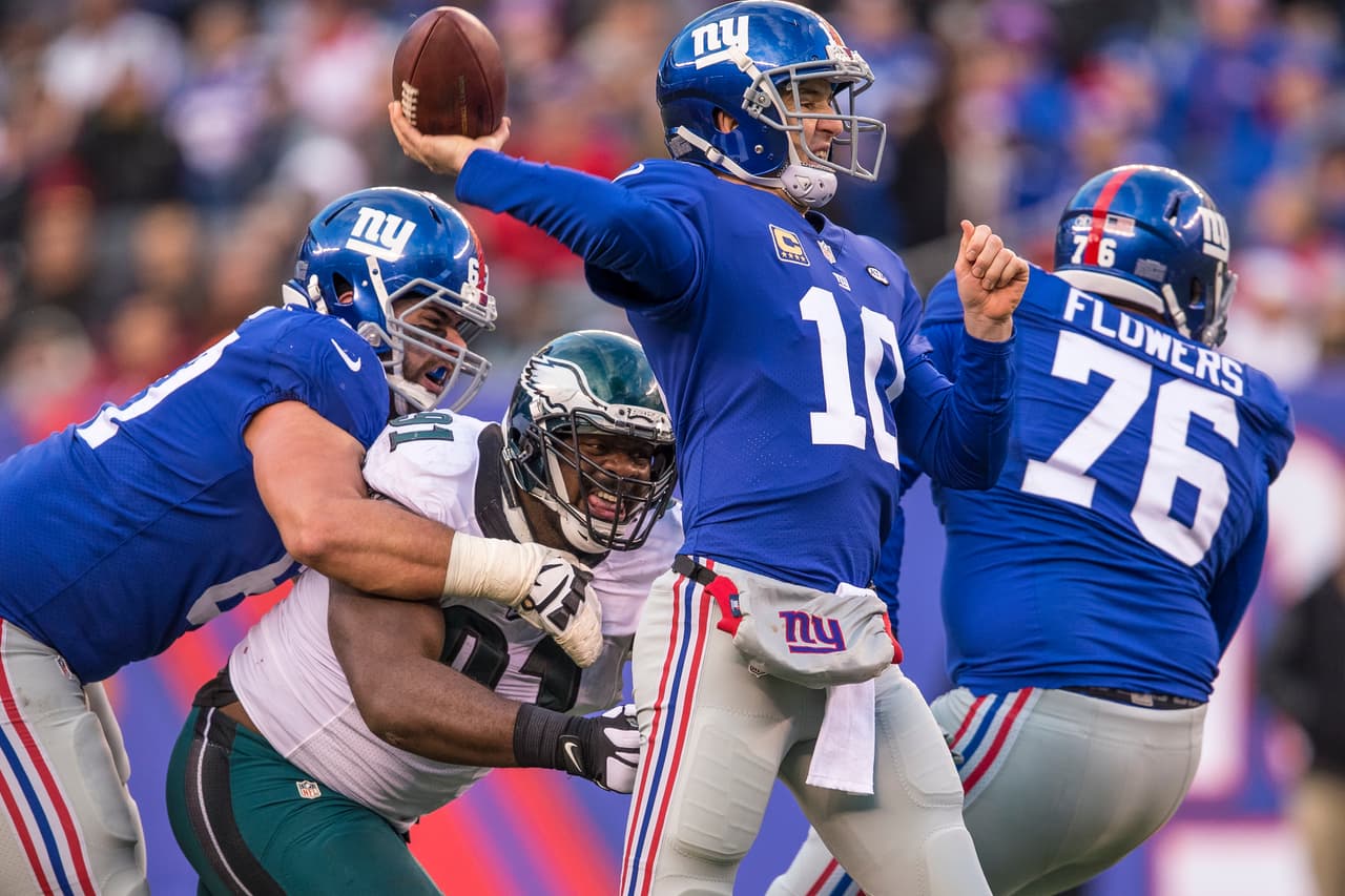QB Eli Manning - New York Giants. 2o. equipo Derek Carr de Oakland y 3er. equipo Tyrod Taylor de Buffalo