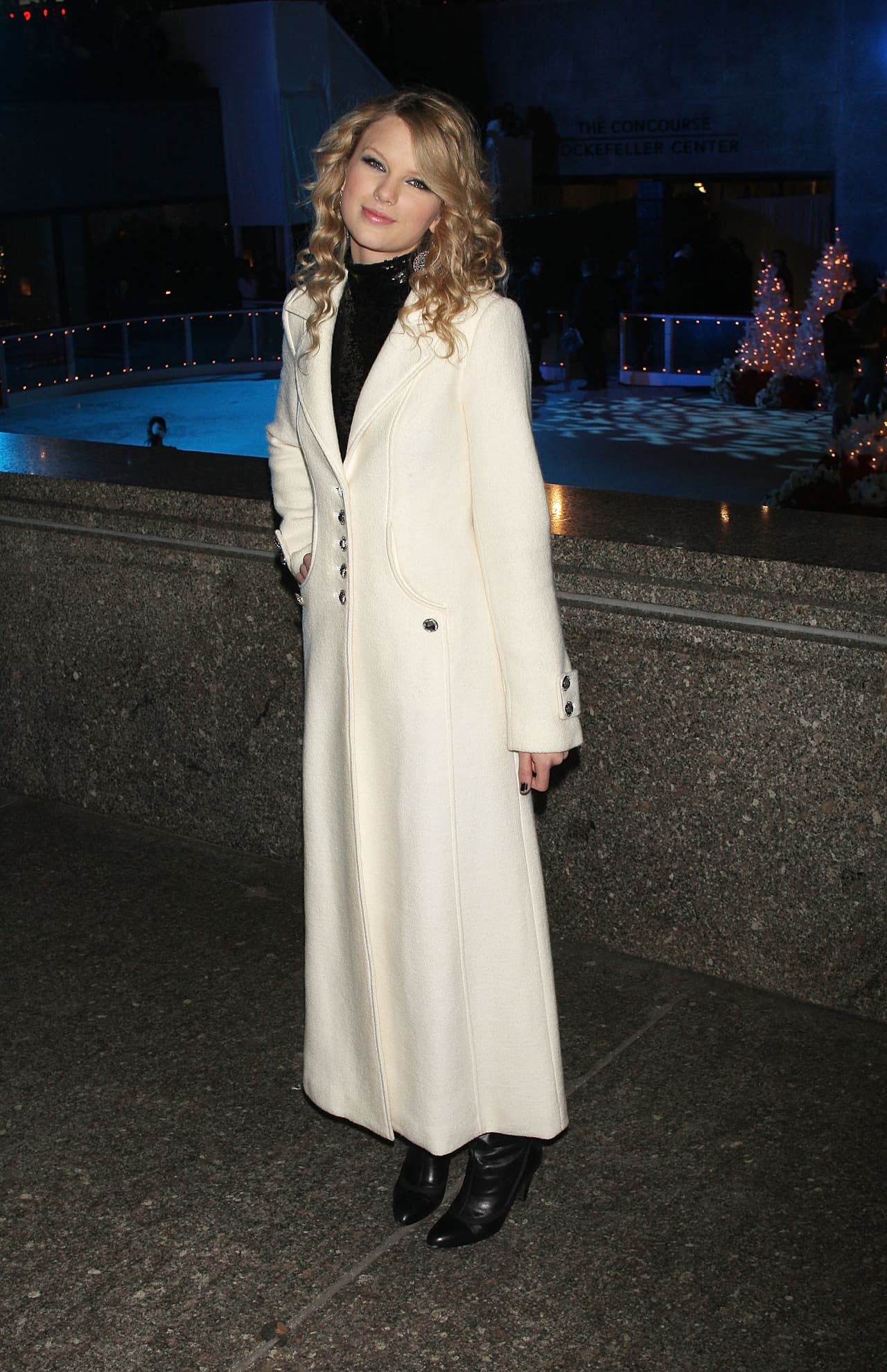 Además vestía muy tapadita.