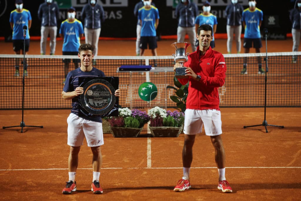 'Nole', después de su desastroso paso por el US Open, levanta su copa número 36 del torneo Masters 1000 derrotando 7-5 y 6-3 a Diego Schwartzman, ¡enorme!