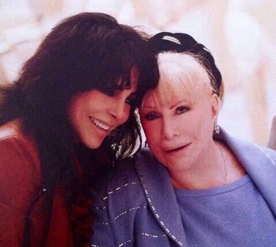 Es notable su parecido y hasta su carácter tan alegre.