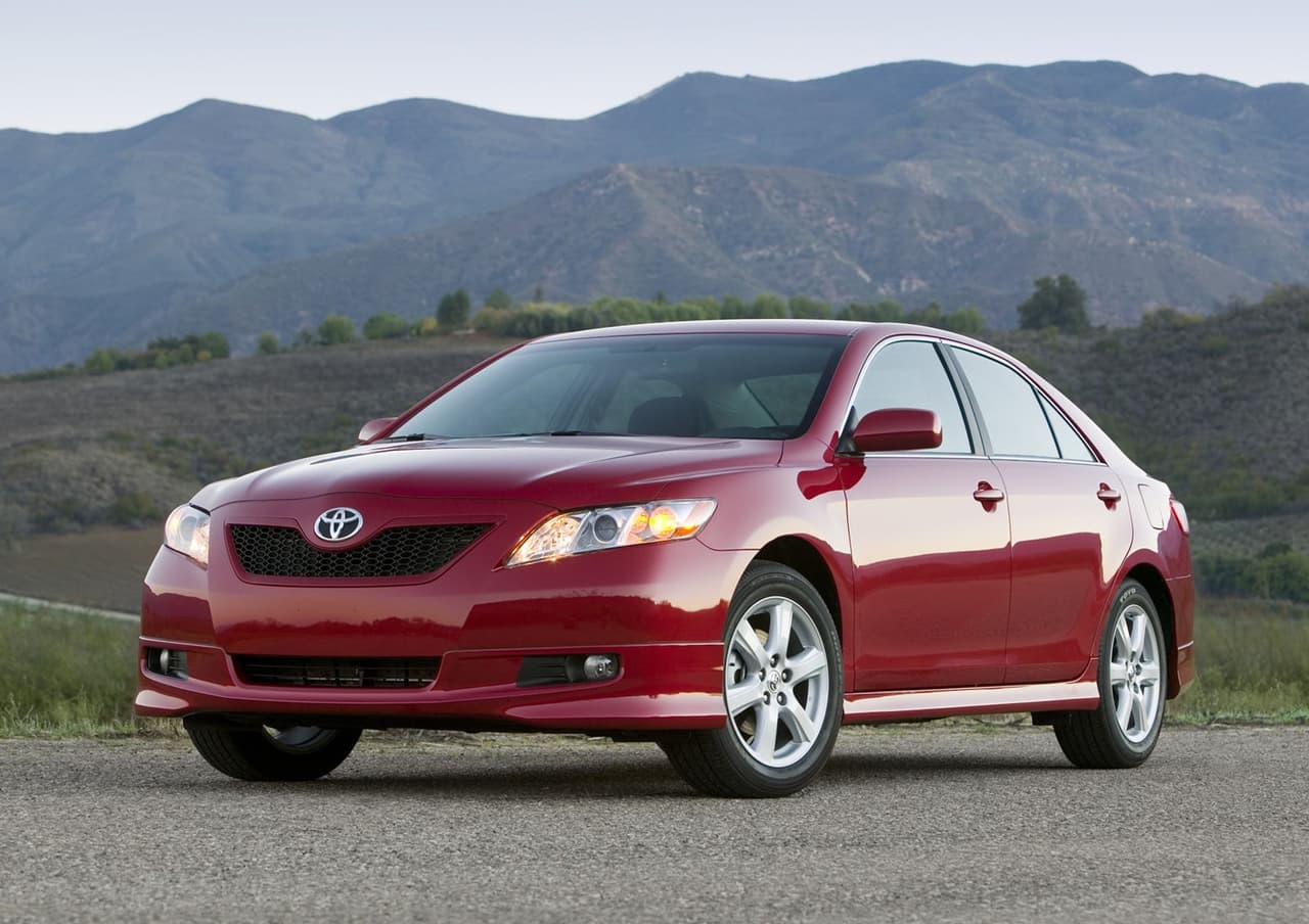 <h3 class="cms-H3-H3"><b>Si compras un modelo 2020</b></h3>
<br>
<br>
<b>Precio inicial:</b> $24,970
<br>
<b>Costo real de propiedad después de 5 años:</b> $39,339
<br>
<b>Depreciación después de 15 años:</b> $21,922
<br>
<b>Valor del vehículo en 2035:</b> $3,048