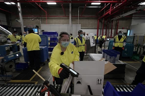 Vacunas contra el coronavirus comienzan a llegar al condado de Bexar