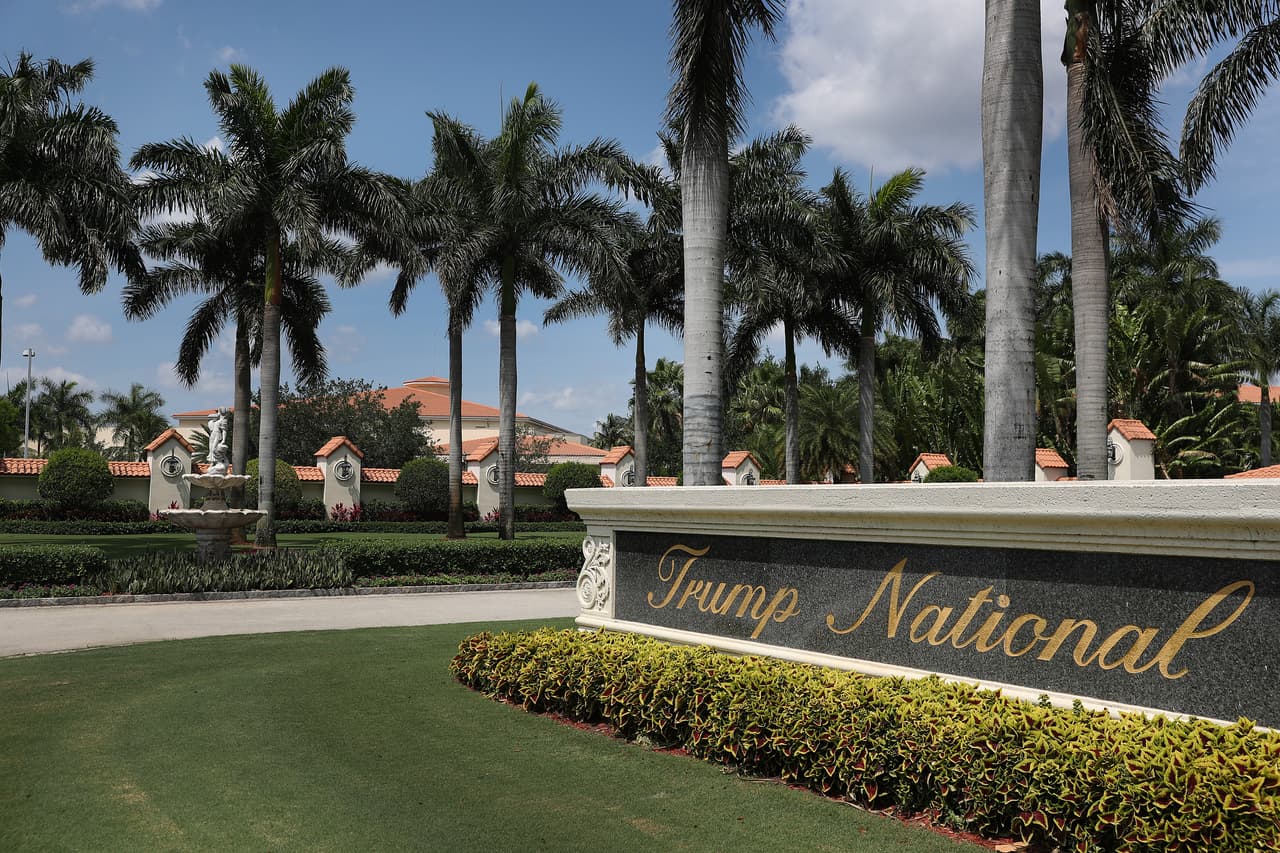 Los residentes de la ciudad de Doral podrán asistir gratis a un evento de celebración del 4 de Julio en el Hotel Trump National, ubicado en el 4400 del noroeste y la 87 avenida. Desde las 7:00 pm a la 10:00 pm. Los boletos
<a href="https://www.eventbrite.com/e/independence-day-celebration-tickets-157288300541" target="_blank">se pueden conseguir solo online aquí</a>.