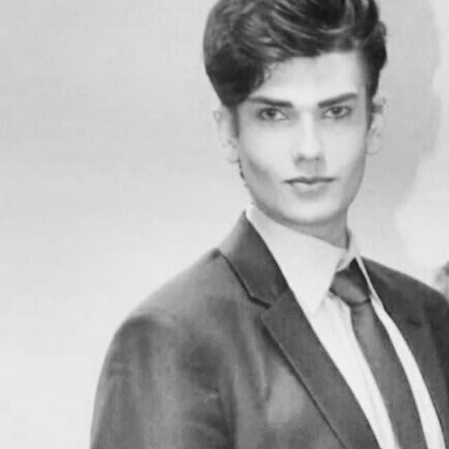 Fotos del 'muñeco Ken humano', Celso Santebañes