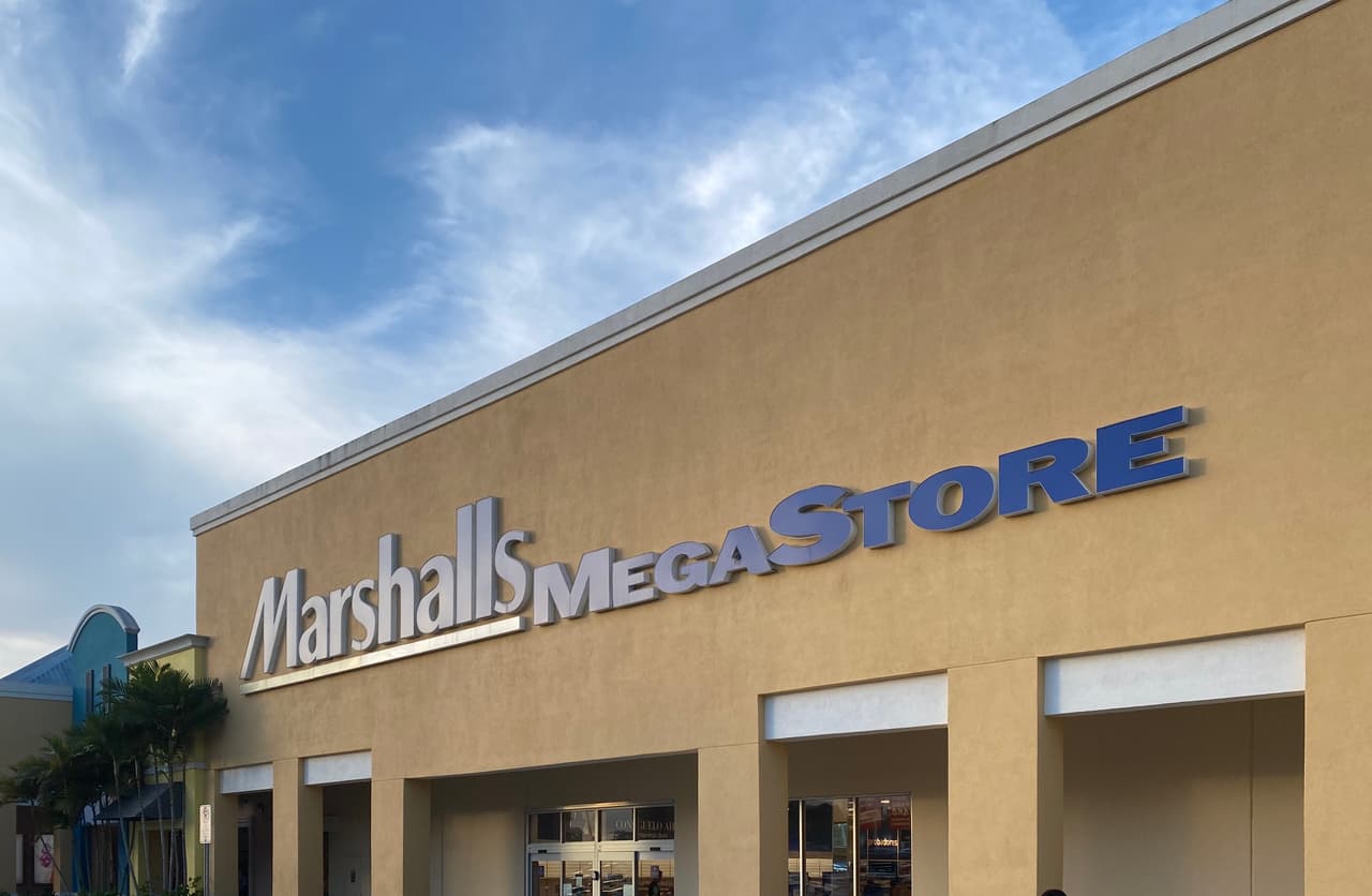 Departamento de Salud interviene en tienda Marshalls de Montehiedra