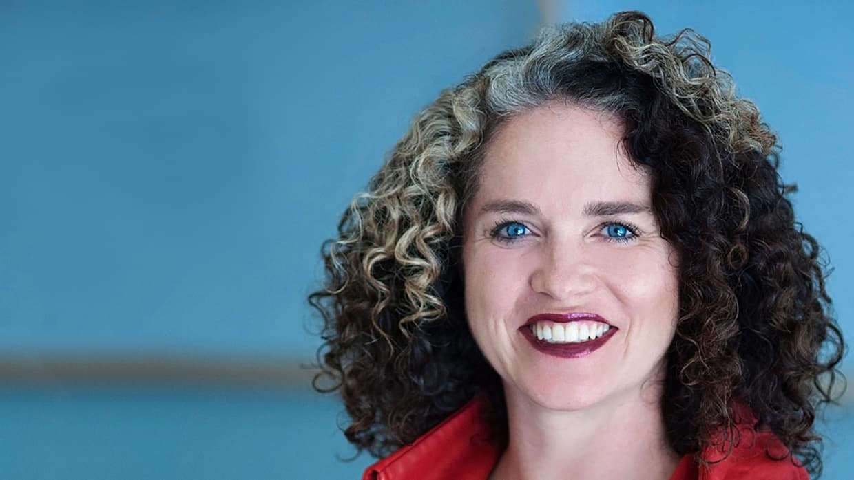 Esta latina hipotecó su casa 3 veces para salvar su compañía, ahora tienen ganancias de más de $60 millones al año