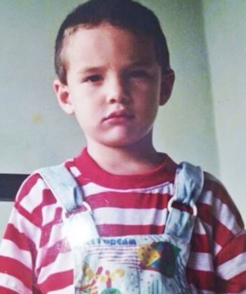 Inclusive, momentos íntimos familiares, como la típica foto de cuando era un nene.