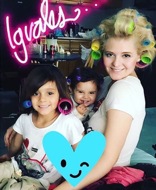 Las dos niñas tienen gran parecido con Allisson y la actriz ha expresado más de una vez lo feliz que es por estar dedicada a ellas.