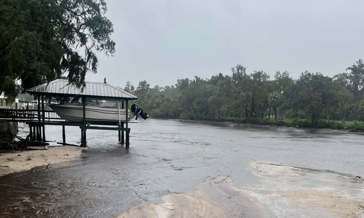 Alertan por inundaciones cerca de los ríos Little Manatee y Alafia en el condado Hillsborough 