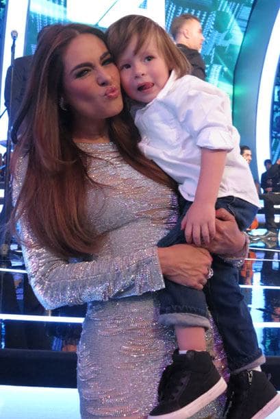 Le pedimos unas fotitos a Gali con su nene.