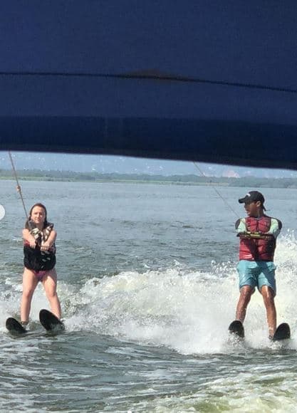 "[...] Gracias a nuestro instructor Andy Israel que es un buenazo, y obvio en familia y con porras, ¡todo sale mejor! Jaja", escribió Andrea.