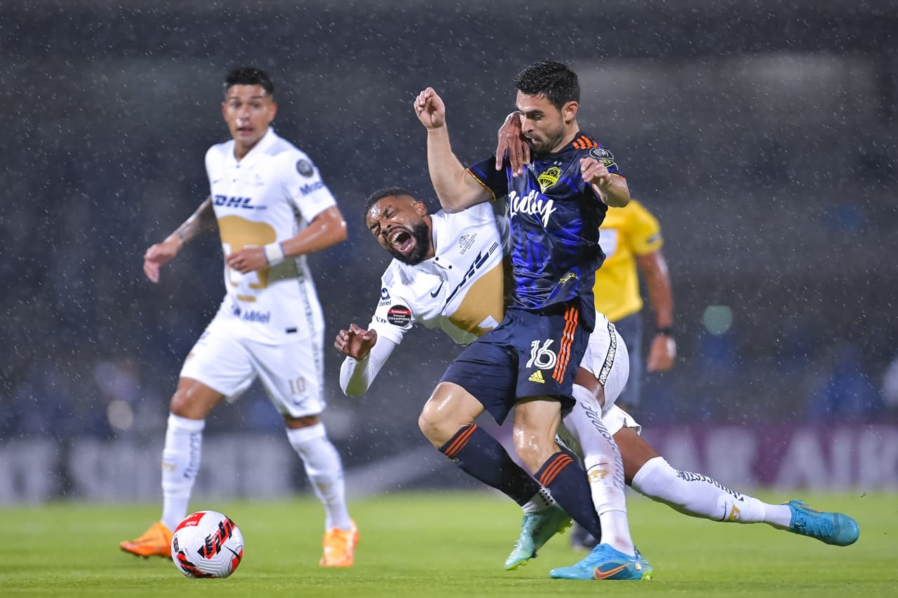 Seattle Sounders le empató de último minuto 2-2 a Pumas en el Estadio Olímpico Universitario en la Final de ida de la Liga de Campeones de la Concacaf.