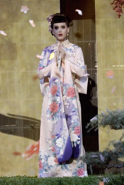 Divertida, colorida y muy sexy, la 'chica California' se ha robado el corazón del mundo con su talento y carismáticos looks. ¿Te atreves a copiarlos?. ¡Las fotos que debes ver hoy!: Disfruta de magia de las imágenes más increíbles