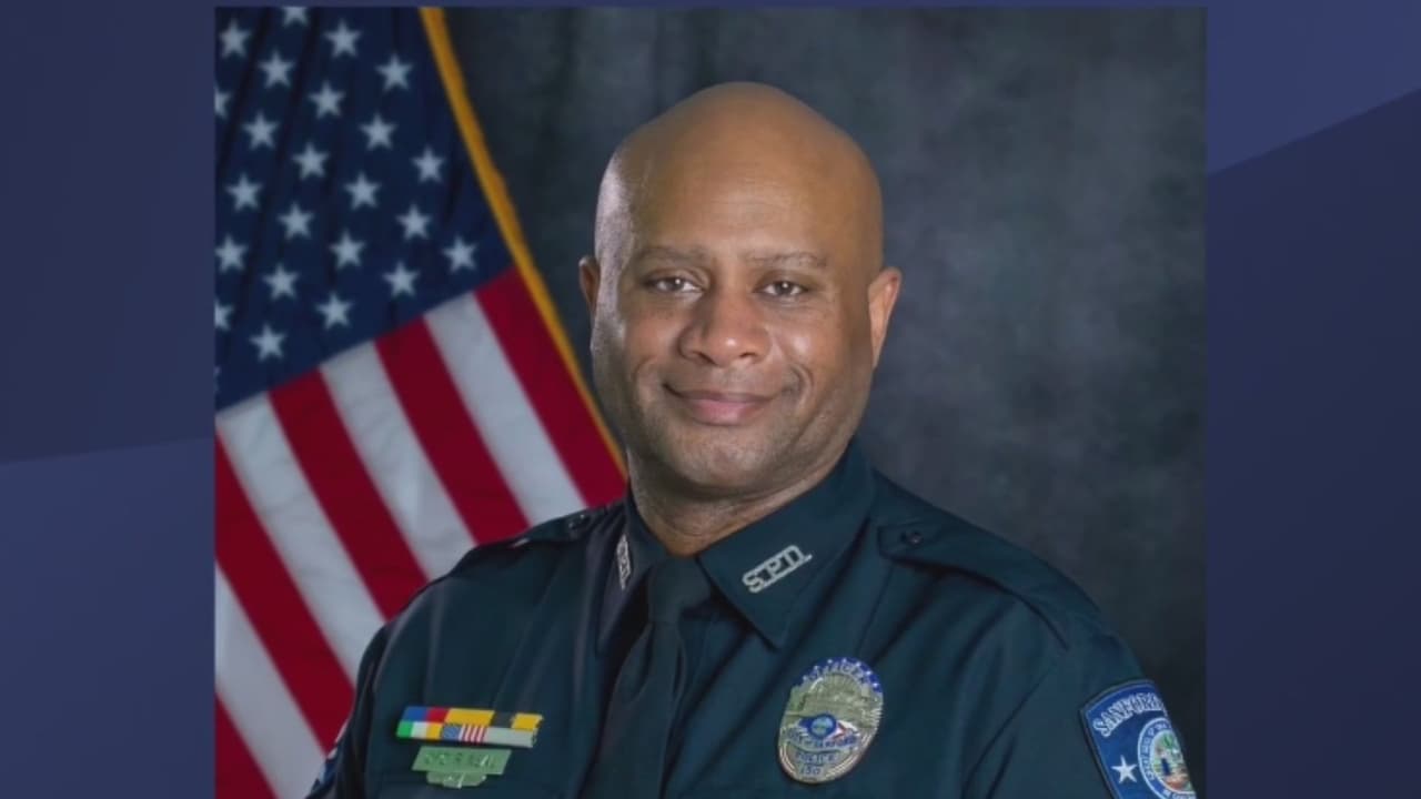 Acusan a exoficial de Sanford por fraude en horas extra durante 10 meses: residentes indignados