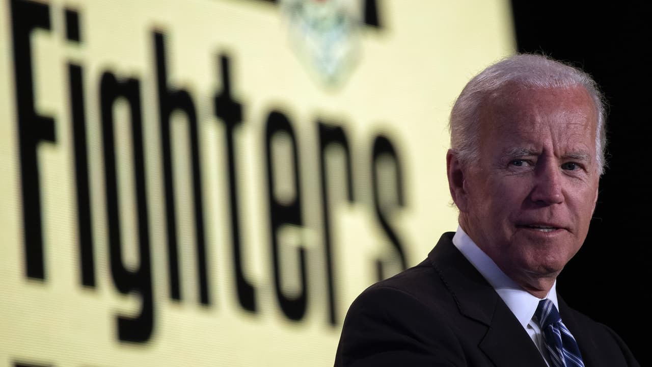 Esto fue lo que hizo el bombero que salvó a los hijos de Biden en el accidente de 1972