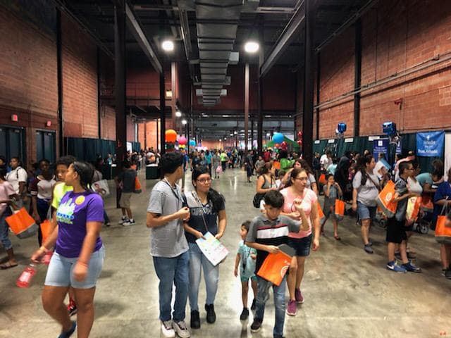 Todos los asistentes pudieron aprovechar los servicios de esta gran feria.