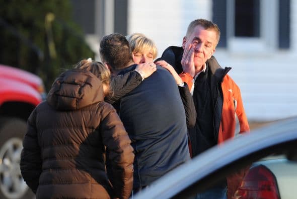 Las autoridades dijeron que el sospechoso de la matanza fue identificado como Adam Lanza, un joven de 20 años de edad que residía en Connecticut.